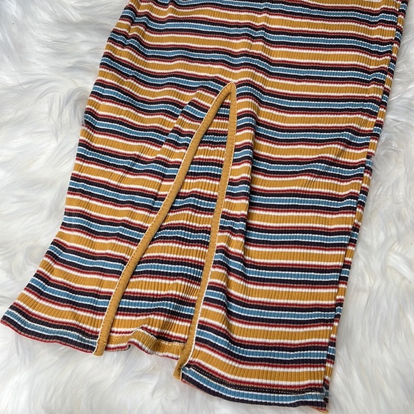 Wild Fable Sz sm. Long ribbed maxi dress with split hem & back cutout detail - Picture 2 of 7